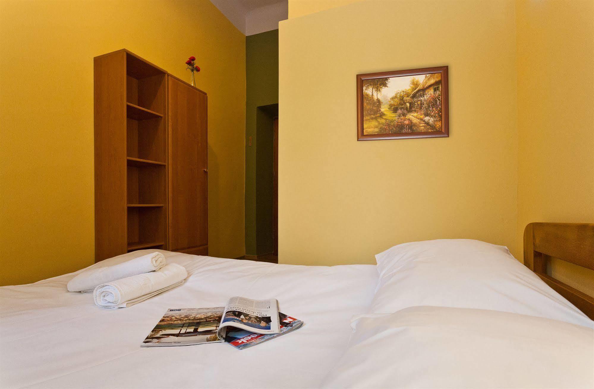 Enigma Hostel Krakow Exterior photo