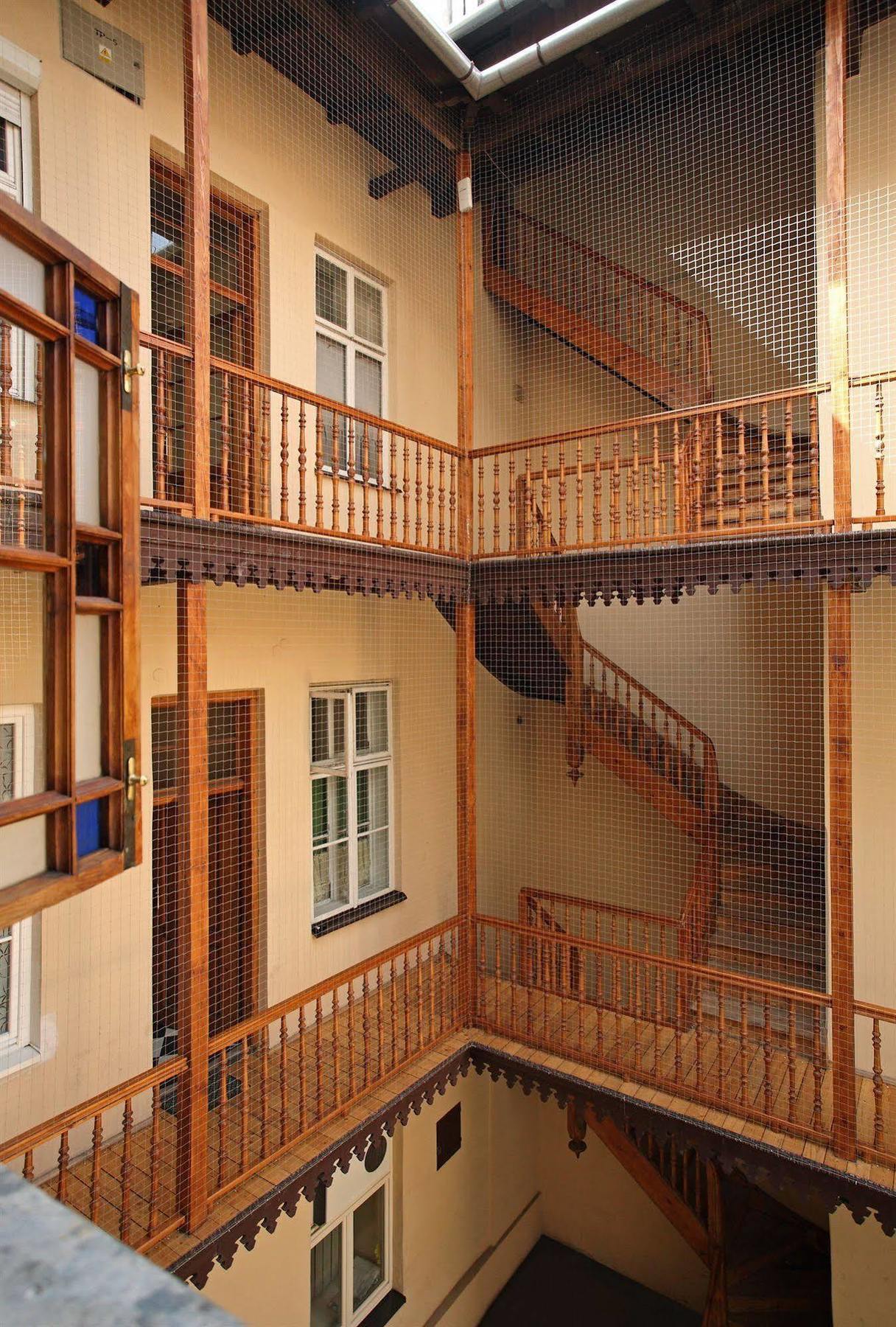 Enigma Hostel Krakow Exterior photo